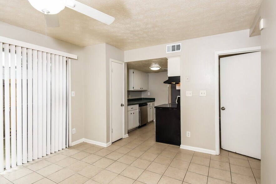 Building Photo - 417 Northdale Ct