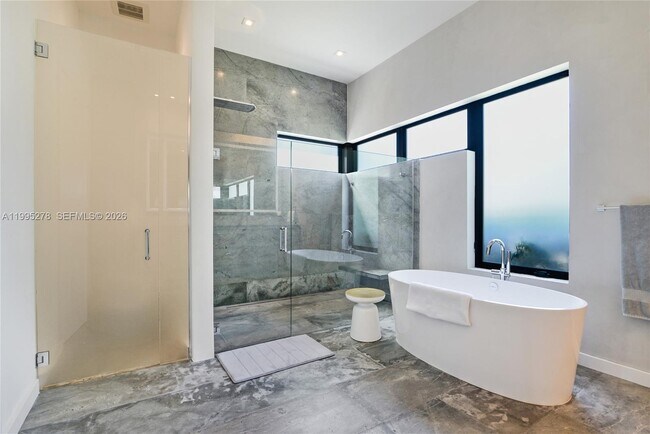 Building Photo - 7210 S Prestwick Pl