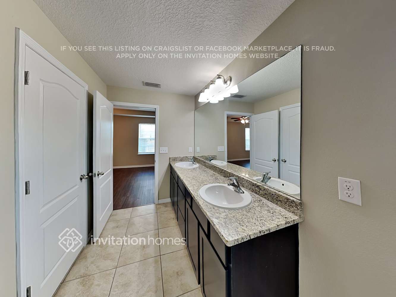 Building Photo - 11618 Warren Oaks Pl