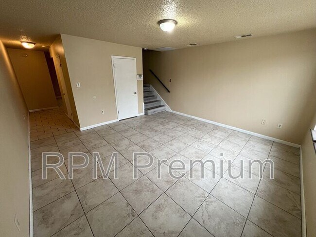 Building Photo - 10769 Alco Ave