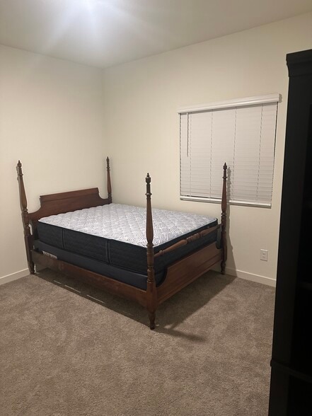 Building Photo - 707 Canon Rd