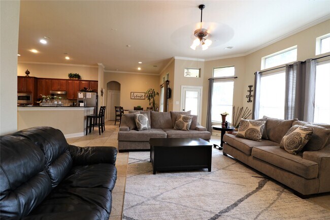 Building Photo - 6126 Emberwood Falls Dr