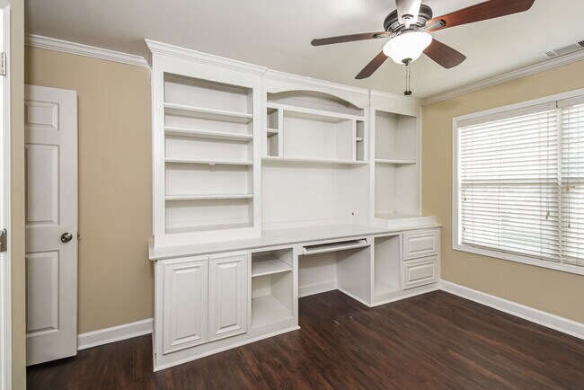 Building Photo - 738 Austin Creek Dr