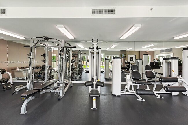 Building Photo - 3000 Coral Wy