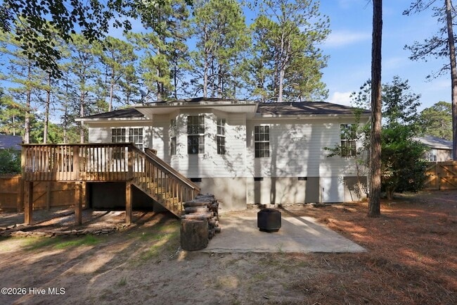 Building Photo - 14 Juniper Ln