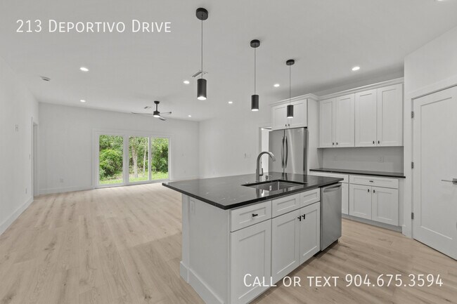 Building Photo - 213 Deportivo Dr