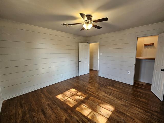 Building Photo - 3139 Southlake Park Dr