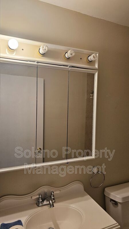 Building Photo - 154 McKinley Cir