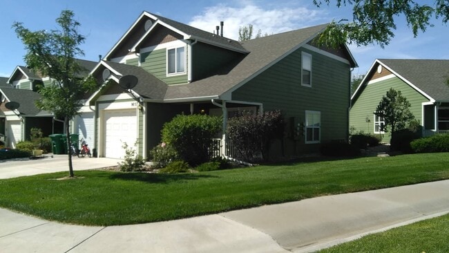 Primary Photo - Nice 2 Story Townhome with Attached Garage...