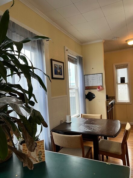 Building Photo - 12-14 Hancock St. Unit 1