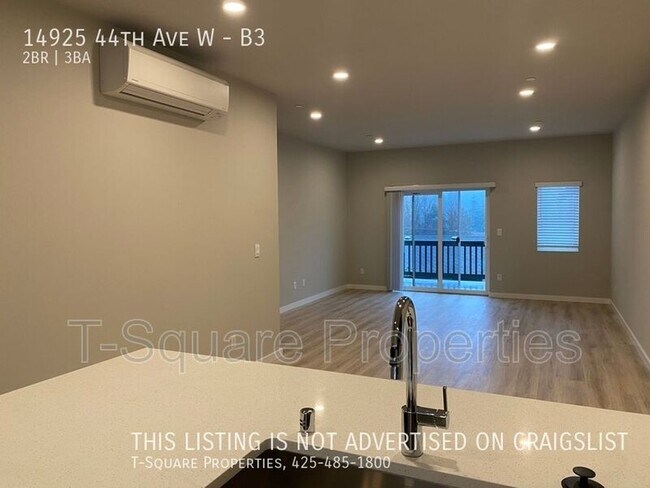 Building Photo - 14925 44th Ave W