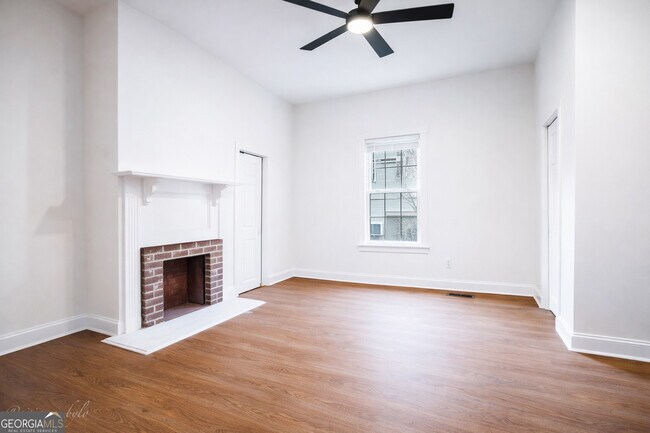 Building Photo - 1039 Astor Ave SW