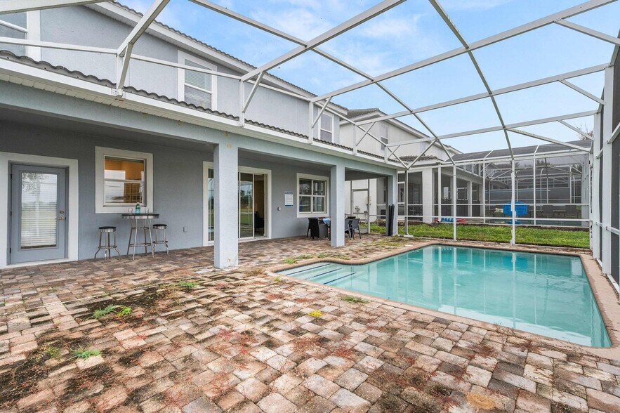 Building Photo - 1521 Flange Dr