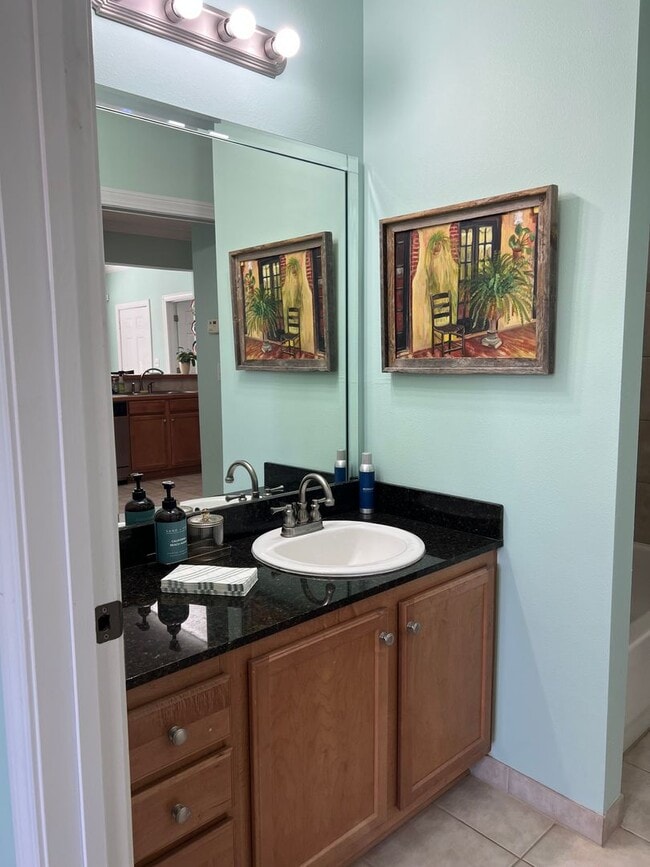 Building Photo - 1703 Highpointe