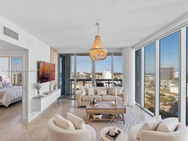 Building Photo - 6899 Collins Ave