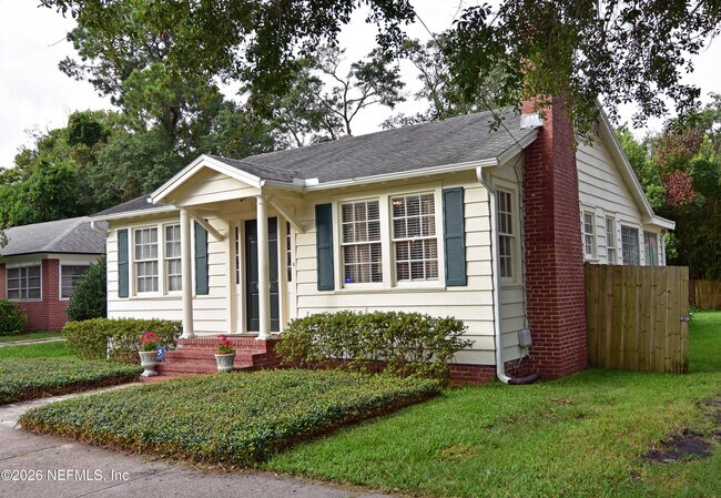 Building Photo - 1328 Ingleside Ave
