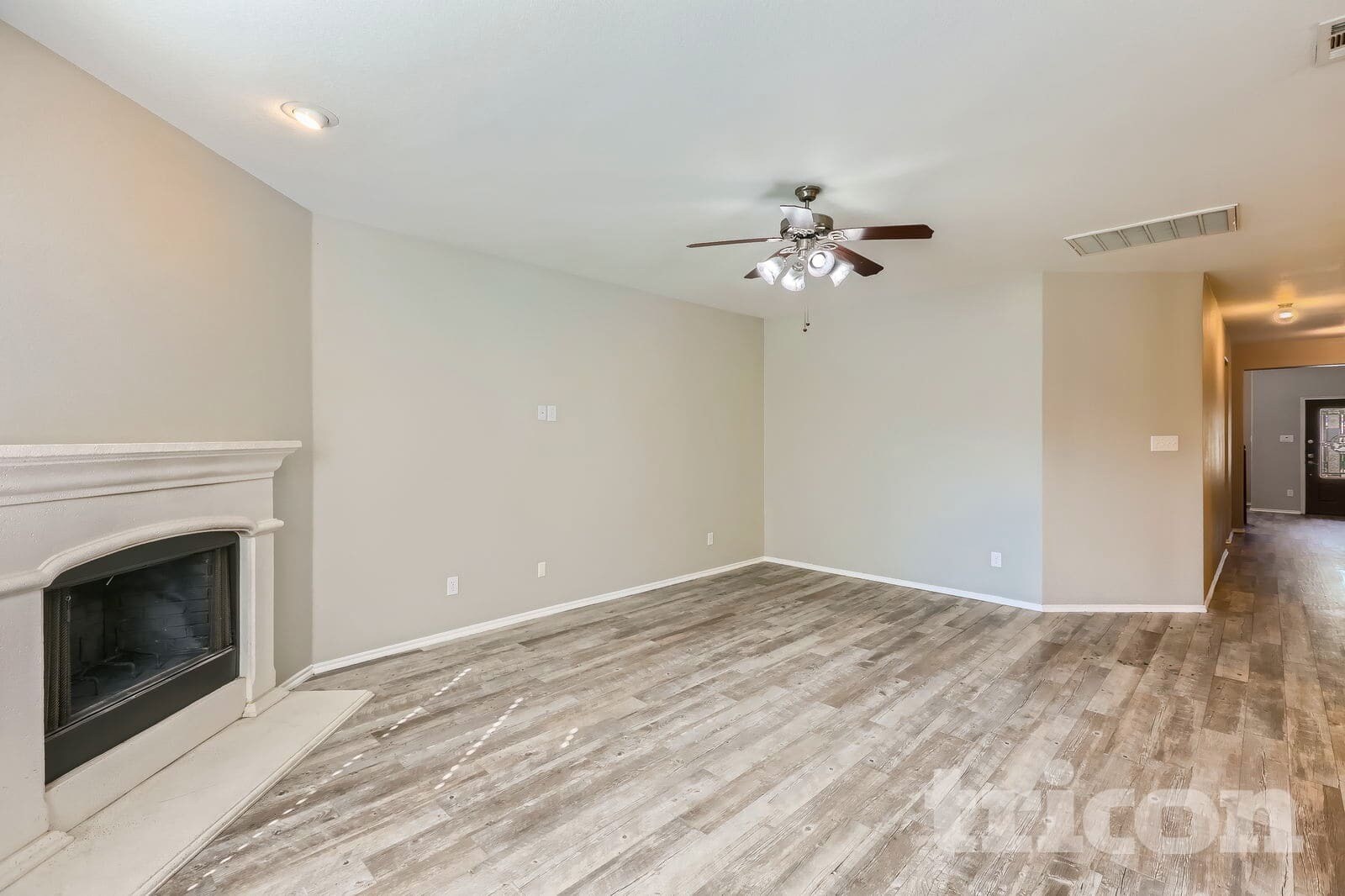 Building Photo - 1030 Barrington Dr