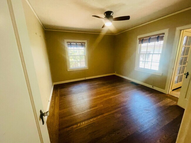 Building Photo - Gorgeous 3bed/2bath home in East Sac