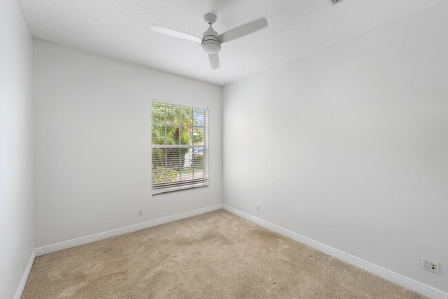Building Photo - 12439 SW Keating Dr