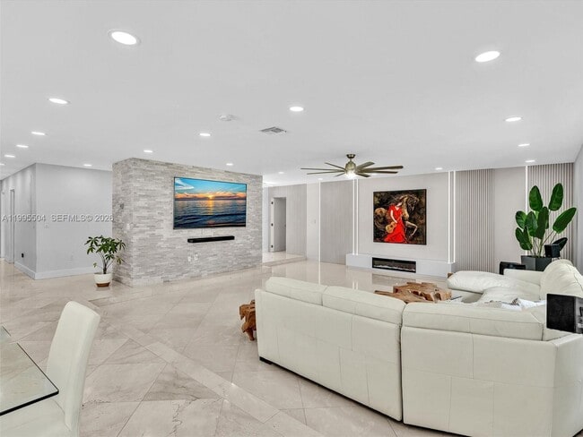 Building Photo - 6920 SW 182nd Way