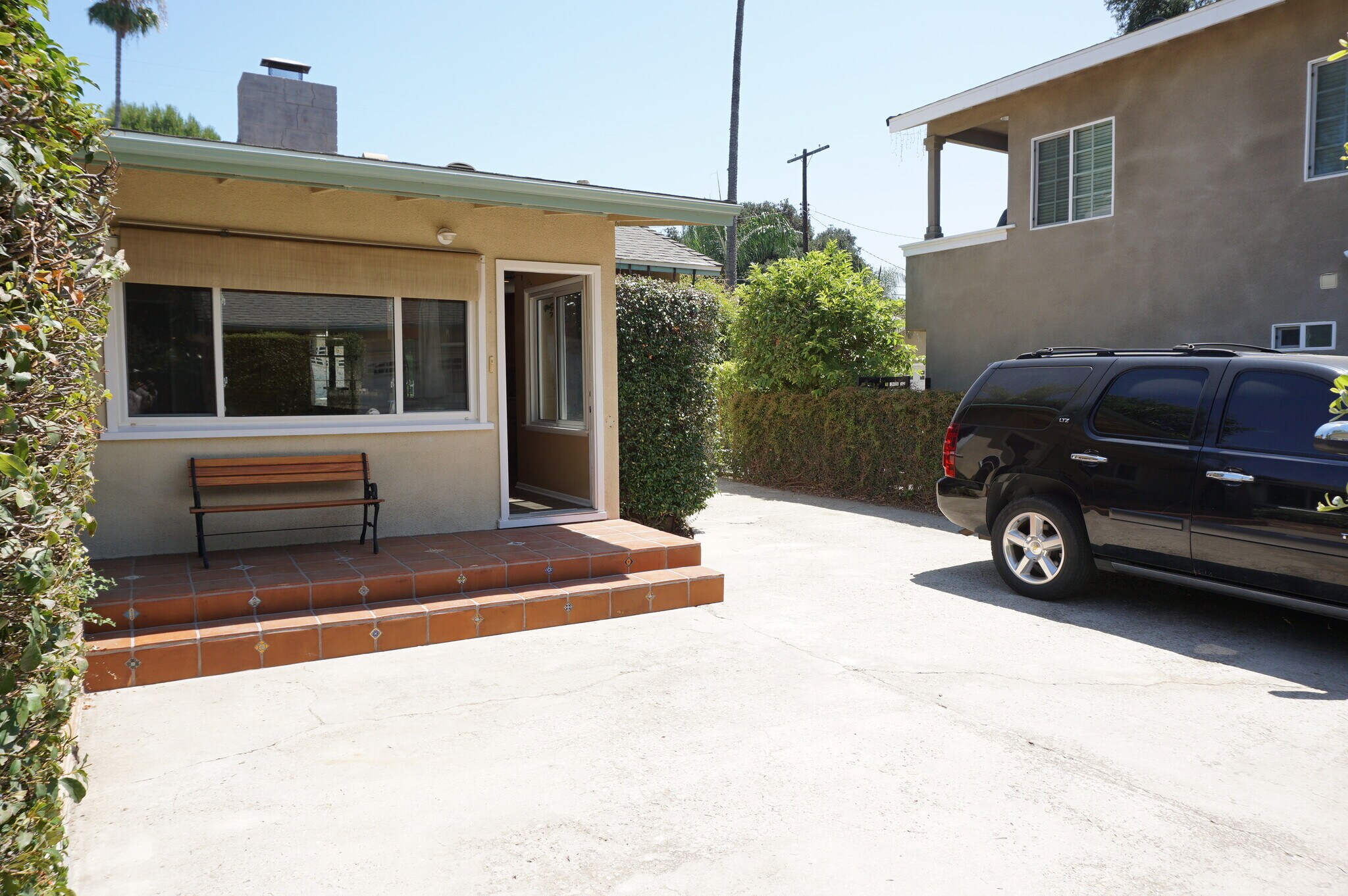 Building Photo - 10333 Jordan Ave