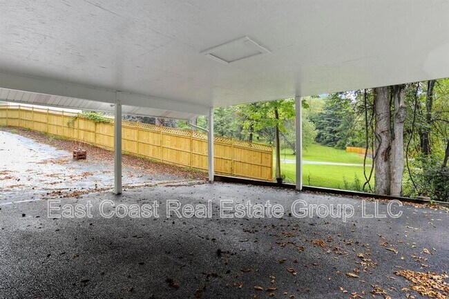 Building Photo - 3395 Canary Ct