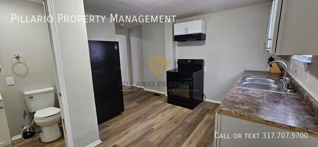 Building Photo - 933 N Dearborn St