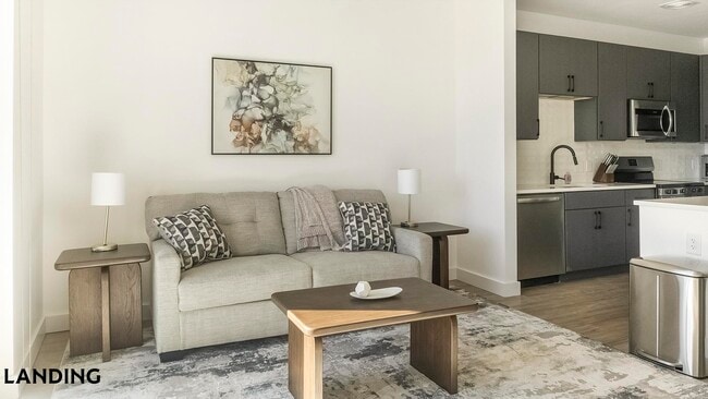 Building Photo - 1007 S Mint St