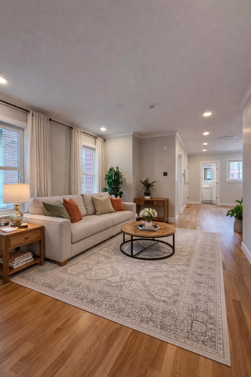 Building Photo - 37 Gore St