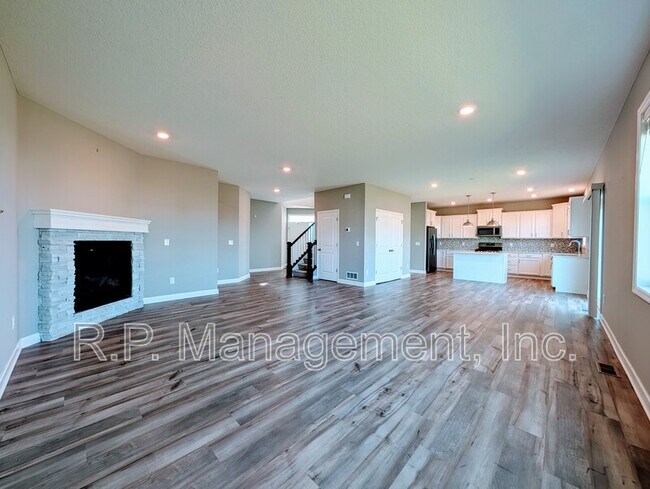 Building Photo - 9850 Glacial Valley Rd