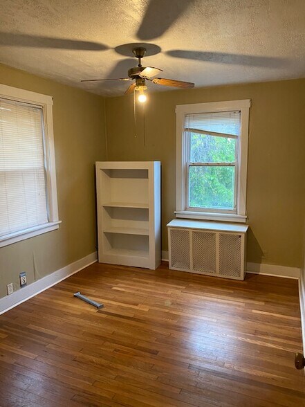 Bedroom - 6307 Morrowfield Ave