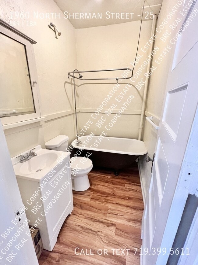 Building Photo - 1960 Sherman St