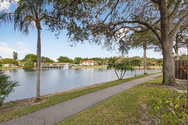 Building Photo - 4934 Sable Pine Cir