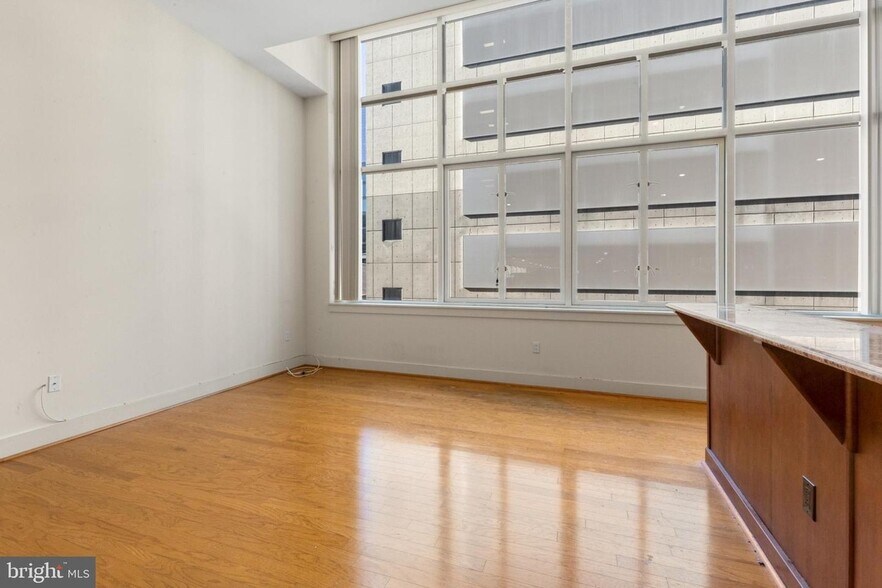 Building Photo - 23 S 23rd St