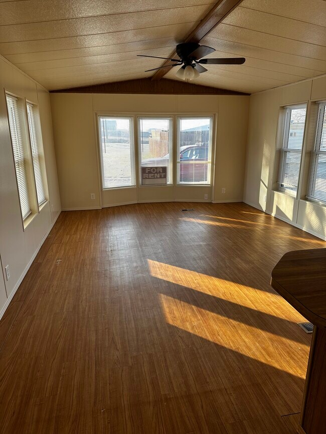 Building Photo - 2020 U.A. Avenue Emmett