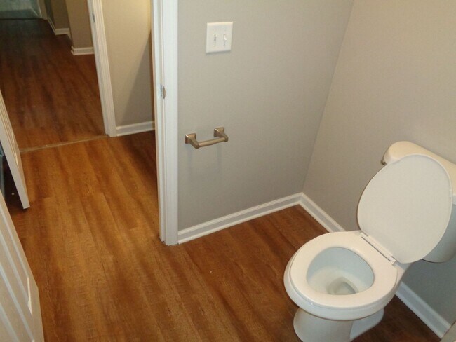 Building Photo - 3490 Hader Ave 4BR/2.5BA (Cincinnati)