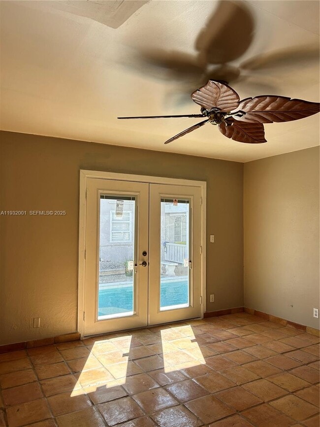 Building Photo - 1628 NE 4th Pl