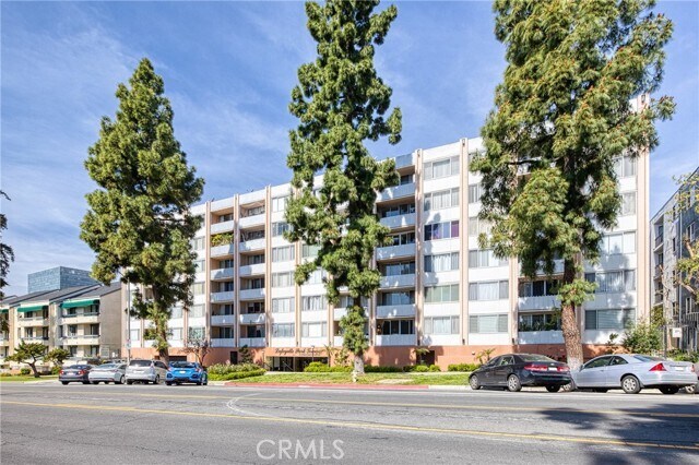 Building Photo - 401 La Fayette Park Pl