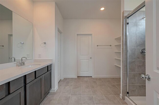 Building Photo - 21807 White Stone Creek Dr