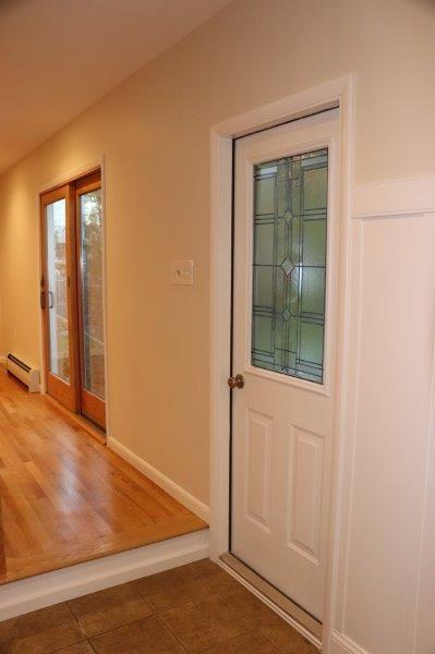 Building Photo - 300 Caroline St