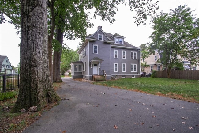 Building Photo - 61 Washington Rd
