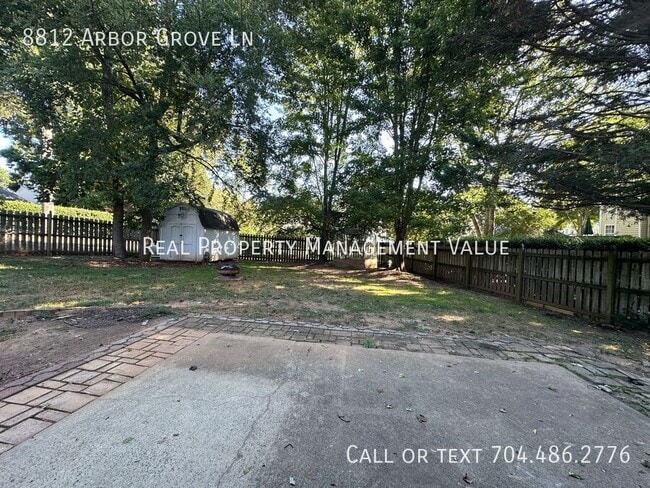 Building Photo - 8812 Arbor Grove Ln