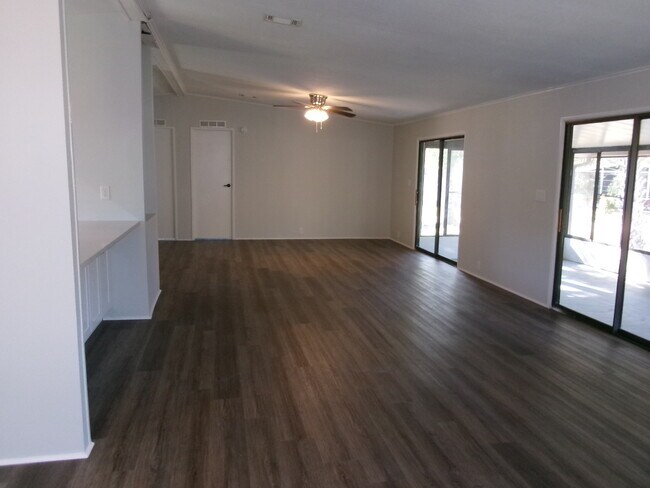 Building Photo - 4 Gentle Ben Path