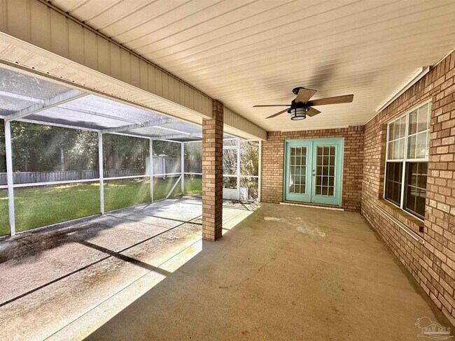 Building Photo - 1432 Roebling Tr