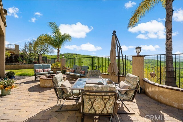 Building Photo - 16423 Village Meadow Dr