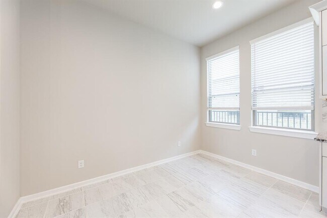 Building Photo - 11006 Bexley Vlg Ct