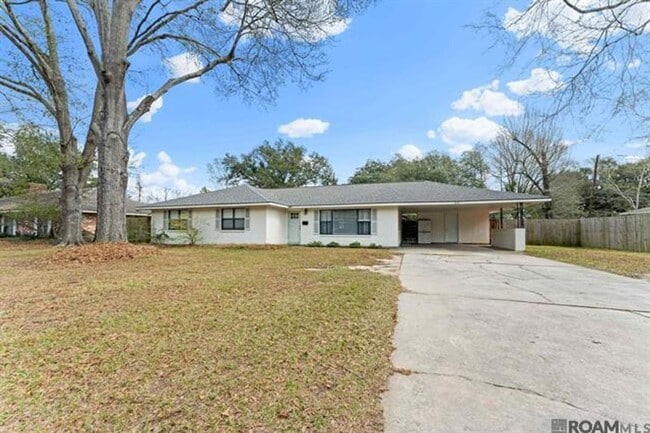 Building Photo - 375 Sherwood Forest Blvd