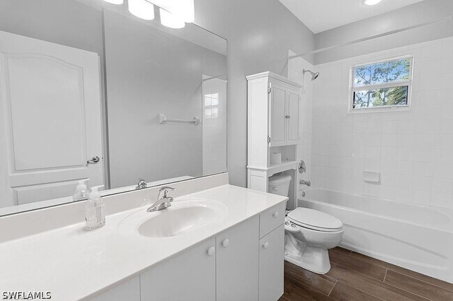 Building Photo - 7827 Regal Heron Cir