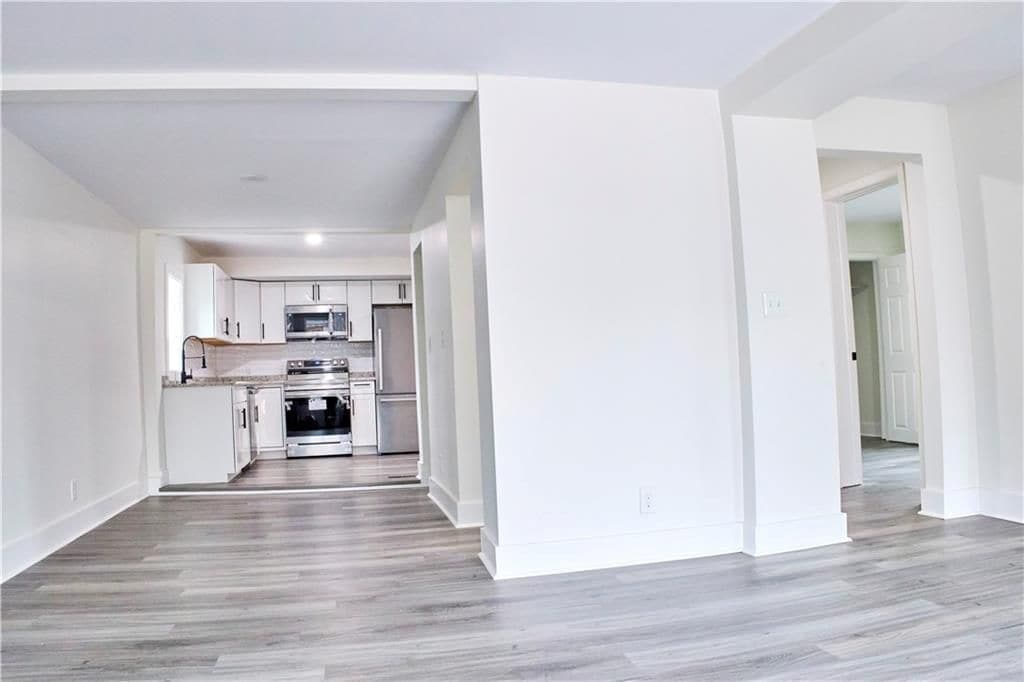 Building Photo - 184 Scott St NW