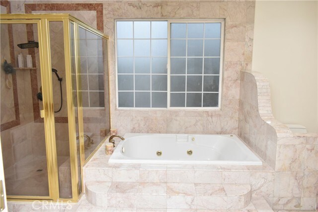 Building Photo - 4751 Haskell Ave